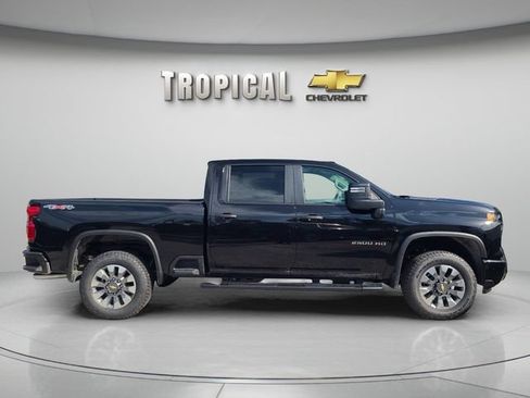 New 2026 Chevrolet Silverado 2500 Custom w/ Custom Value Package AWD/4WD image 7