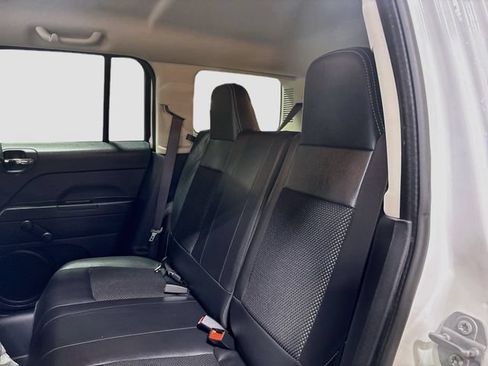 Used 2016 Jeep Patriot Sport FWD image 17