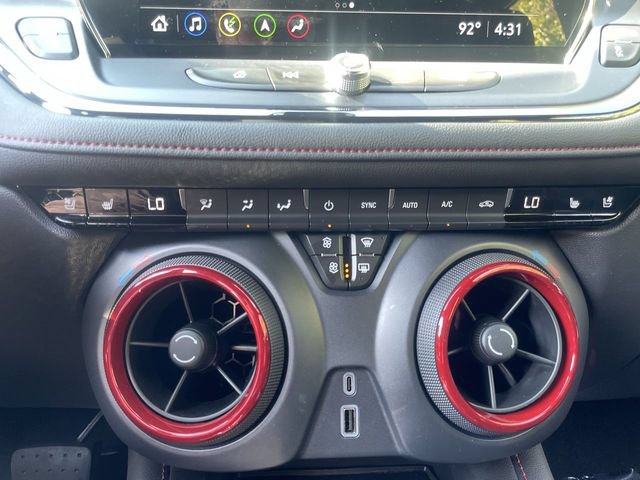 Used 2023 Chevrolet Blazer RS w/ Enhanced Convenience Package FWD image 18