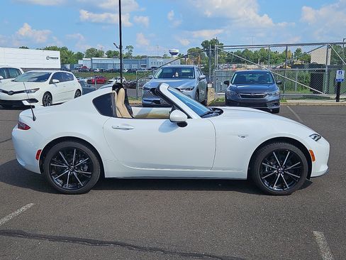 Used 2024 MAZDA MX-5 Miata RF Grand Touring RWD image 7