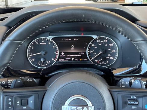 Used 2025 Nissan Pathfinder SV FWD image 42