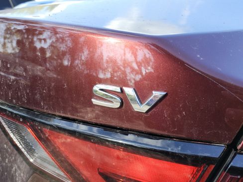 Used 2021 Nissan Sentra SV w/ SV Premium Package FWD image 13