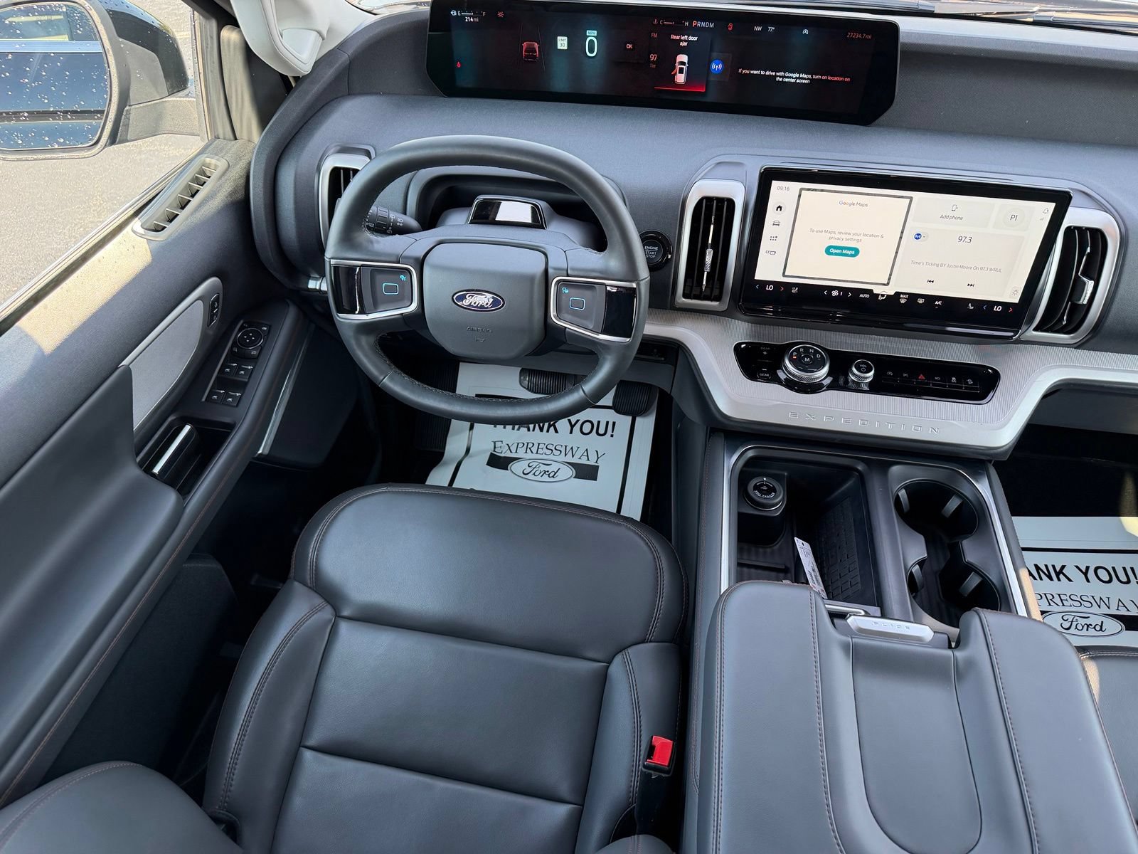 Used 2025 Ford Expedition Active AWD/4WD image 16