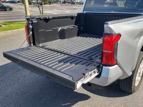 Used 2024 Toyota Tacoma SR5 RWD image 11
