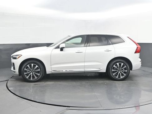 Certified 2023 Volvo XC60 B5 Plus w/ Climate Package FWD image 2