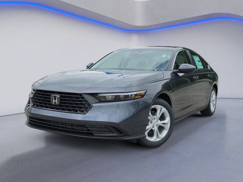 New 2026 Honda Accord LX image 2