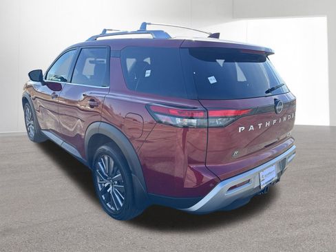 Used 2024 Nissan Pathfinder SL w/ SL Premium Package image 35
