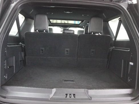 Used 2021 Ford Expedition Max XLT image 6