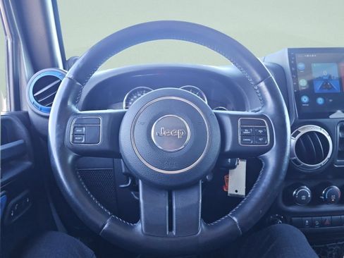 Used 2013 Jeep Wrangler Unlimited Sahara AWD/4WD image 30
