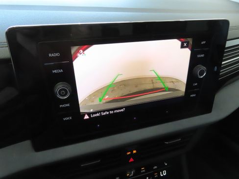 New 2026 Volkswagen Jetta SE image 19