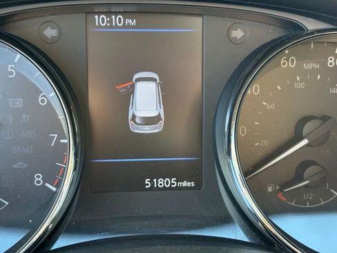 Used 2020 Nissan Rogue SV image 7