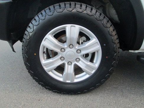 Used 2021 Ford Ranger XL w/ Equipment Group 101A High image 9