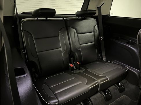 Used 2020 GMC Acadia Denali w/ Trailering Package image 65