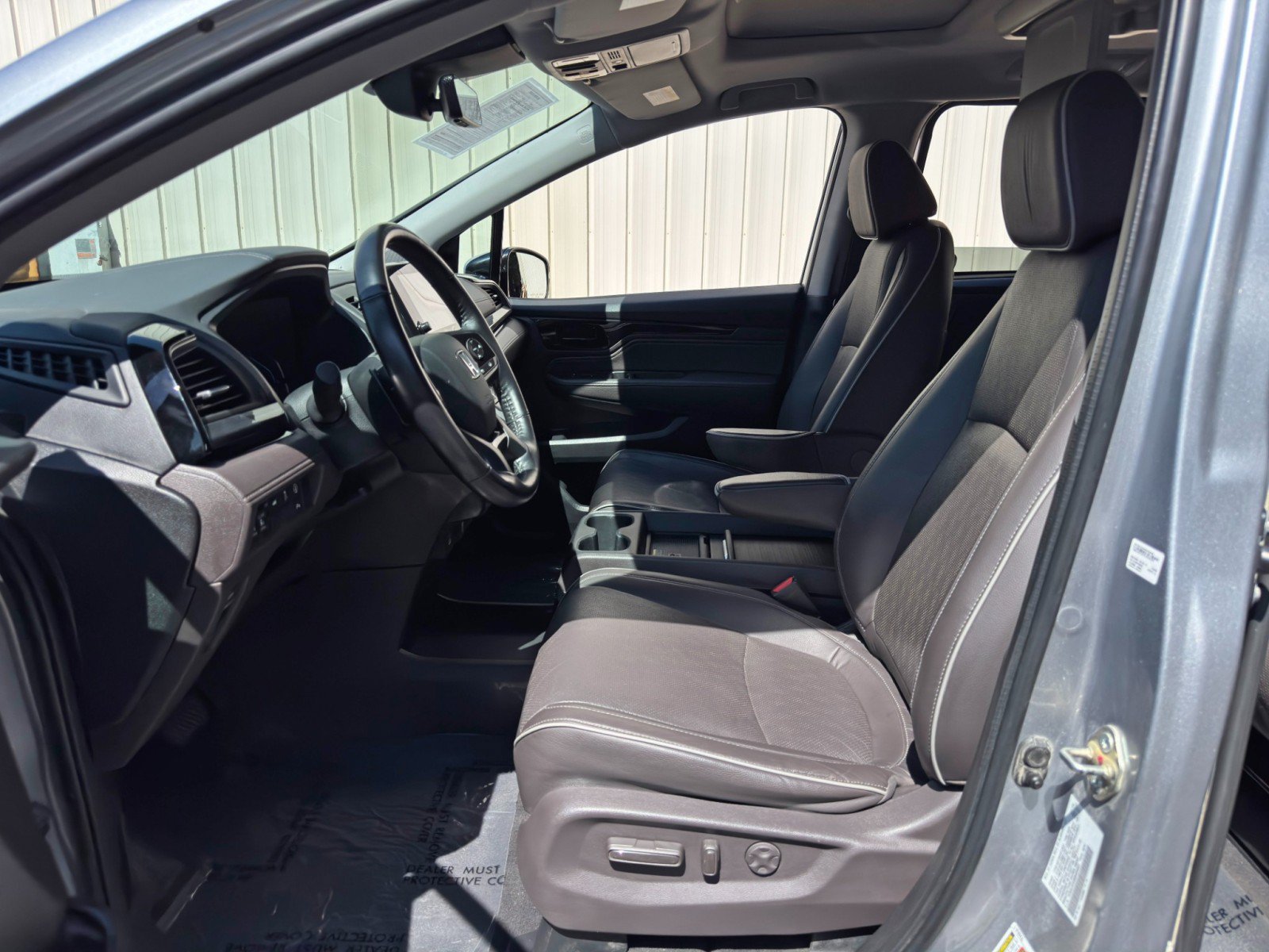 Used 2021 Honda Odyssey Elite image 16