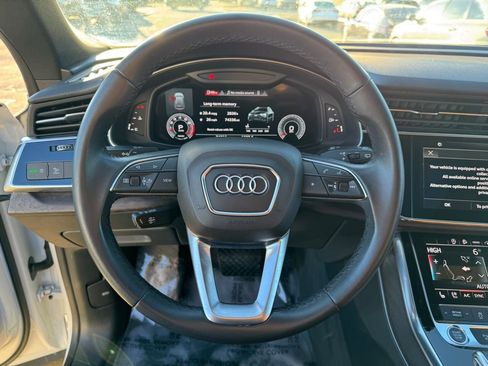 Used 2021 Audi Q8 Premium Plus image 24