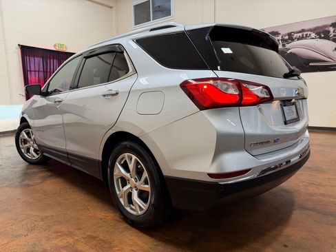 Used 2019 Chevrolet Equinox Premier FWD image 2
