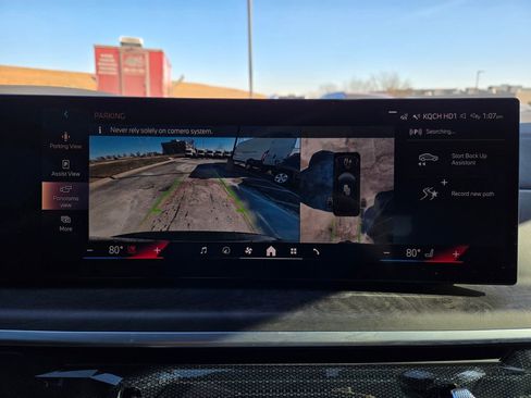 Used 2024 BMW X5 xDrive40i w/ M Sport Package image 23