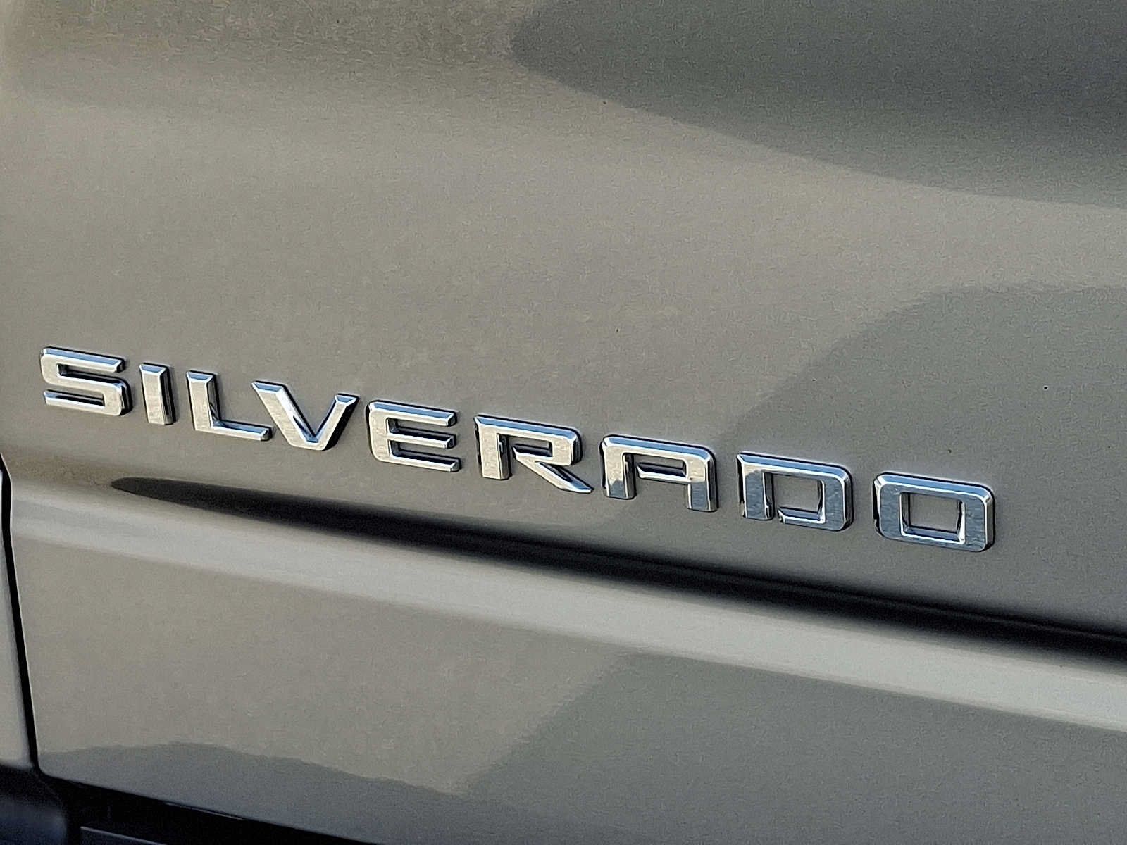 Used 2024 Chevrolet Silverado 1500 RST AWD/4WD image 30