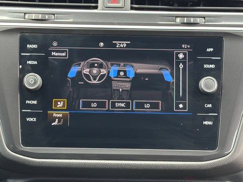 Certified 2023 Volkswagen Tiguan SE FWD image 12