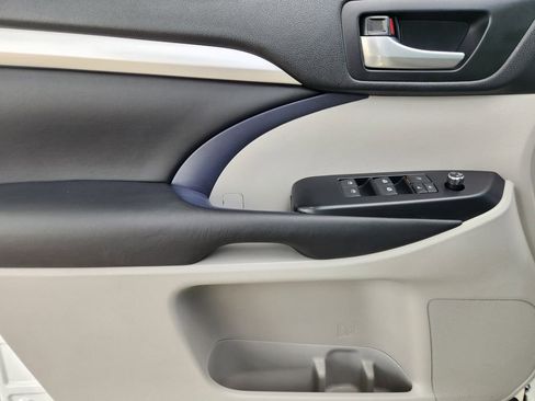 Used 2018 Toyota Highlander XLE FWD image 90