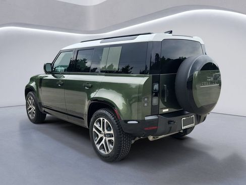 New 2026 Land Rover Defender 110 X-Dynamic SE AWD/4WD image 4