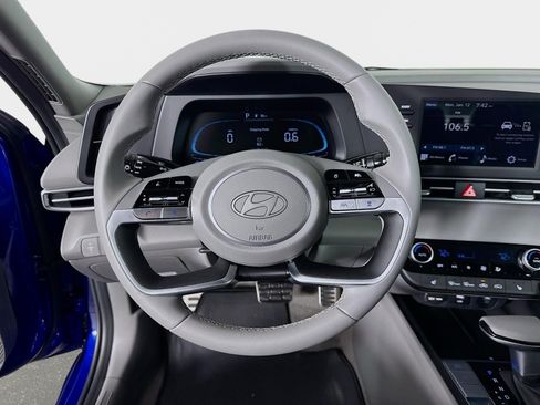 New 2026 Hyundai Elantra SEL Sport FWD image 12