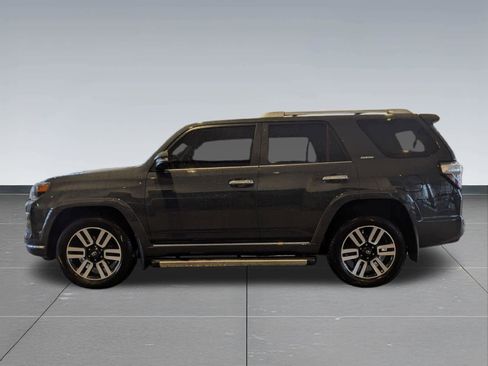 Used 2024 Toyota 4Runner Limited AWD/4WD image 5