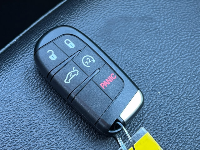 Used 2024 Jeep Compass Limited AWD/4WD image 12