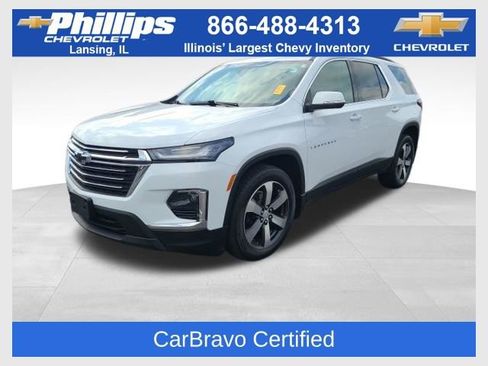 Used 2022 Chevrolet Traverse LT w/ LT Premium Package AWD/4WD image 1