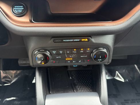 Used 2022 Ford Bronco Sport Outer Banks w/ Tech Package AWD/4WD image 19