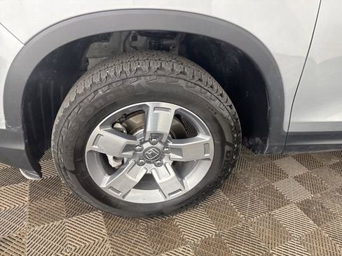 Certified 2025 Honda Ridgeline RTL image 36