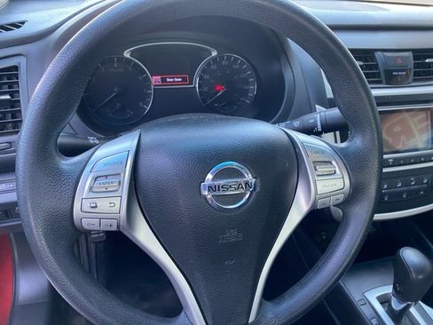 Used 2017 Nissan Altima 2.5 S w/ Power Driver Seat Package image 2