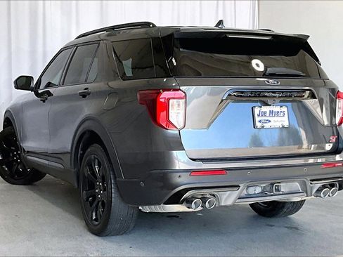 Used 2020 Ford Explorer ST w/ ST Street Pack image 10