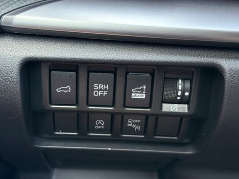 Used 2023 Subaru Forester Premium AWD/4WD image 30