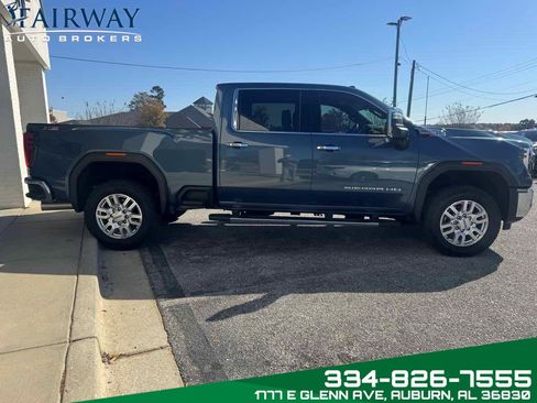 Used 2024 GMC Sierra 2500 SLT w/ SLT Premium Package image 5