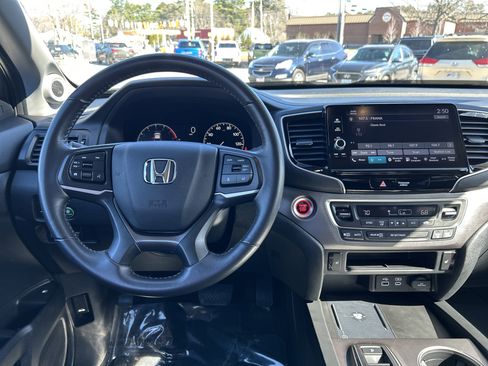 Used 2025 Honda Ridgeline RTL image 18