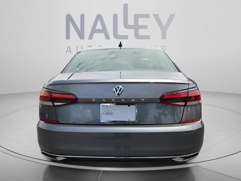 Used 2020 Volkswagen Passat 2.0T SEL FWD image 4