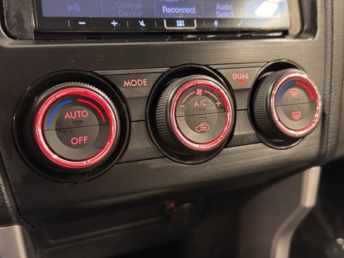 Used 2014 Subaru Forester 2.5i Touring image 8