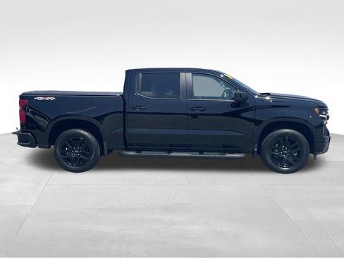 Used 2024 Chevrolet Silverado 1500 RST w/ Rally Edition AWD/4WD image 2