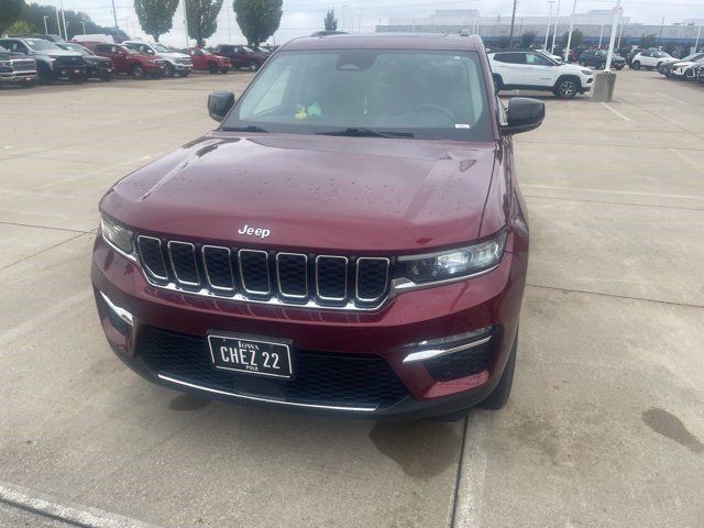 Used 2022 Jeep Grand Cherokee Limited AWD/4WD image 1