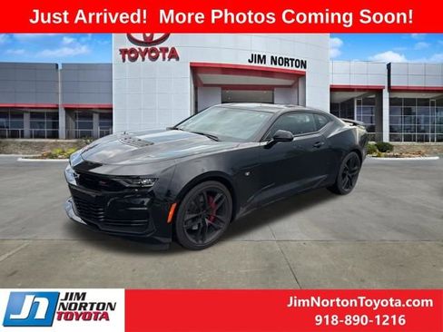 Used 2023 Chevrolet Camaro SS image 2