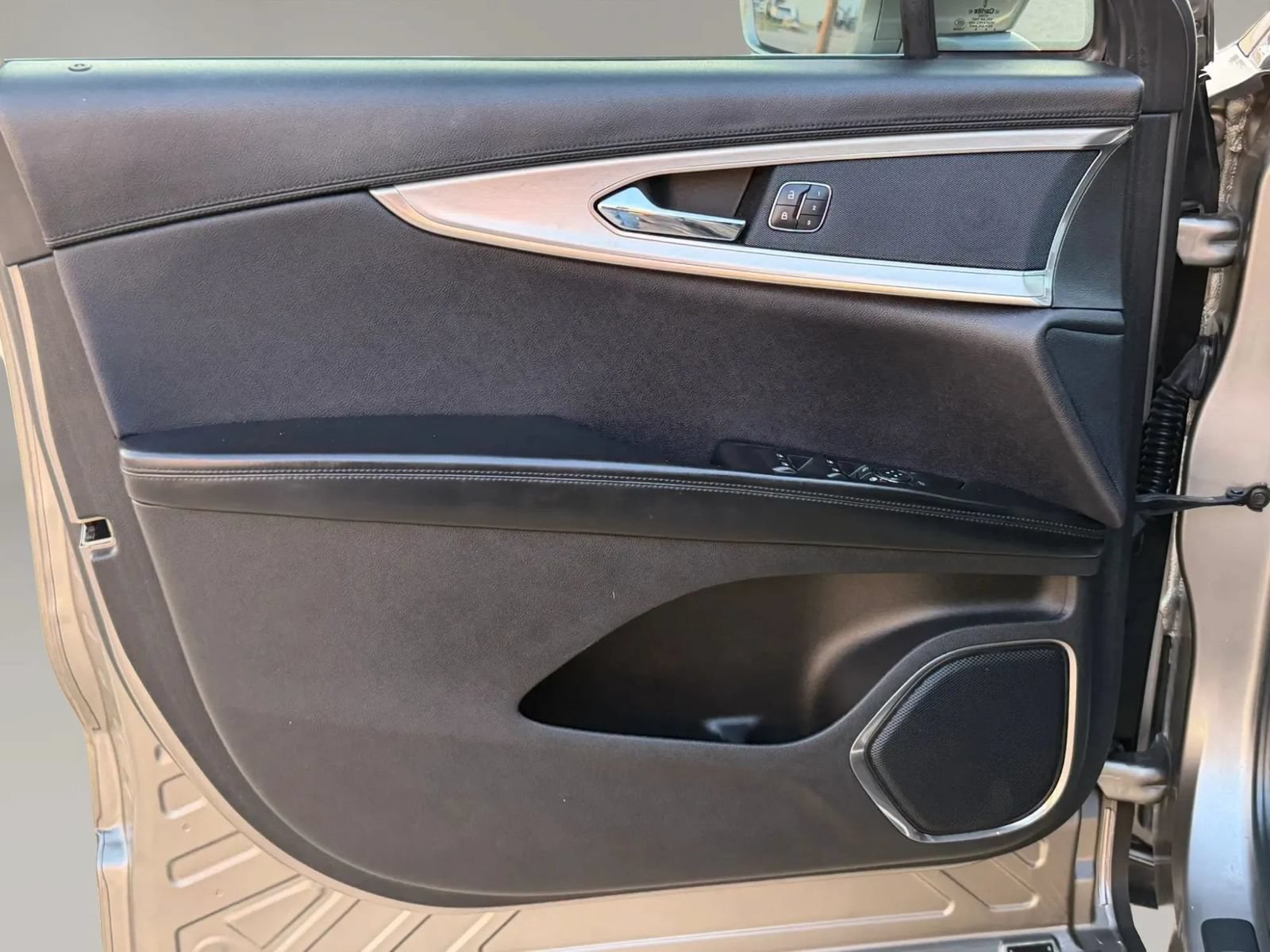 Used 2017 Lincoln MKX Premiere FWD image 28