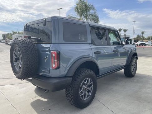 New 2025 Ford Bronco Badlands image 5