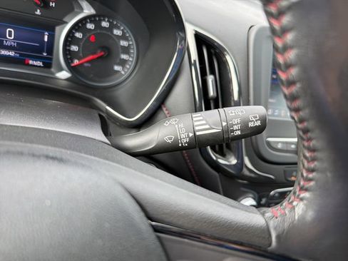 Used 2022 Chevrolet Equinox RS image 10