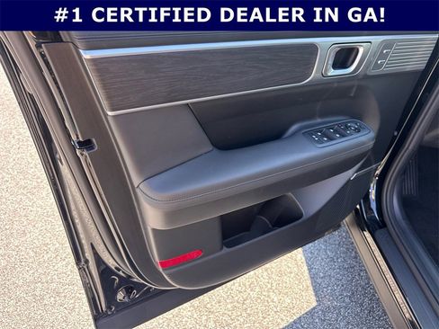 Certified 2025 Hyundai Santa Fe Limited image 10