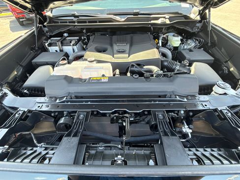 New 2026 Toyota Tundra Limited image 8