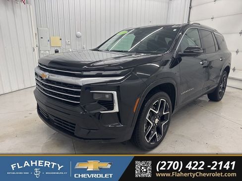 Used 2025 Chevrolet Traverse High Country image 6