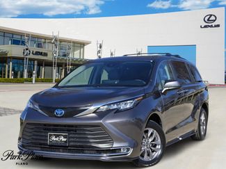 Used 2023 Toyota Sienna XLE video 1