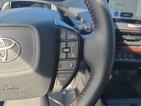 Used 2024 Toyota Prius Prime Premium image 20