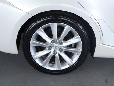 Used 2016 Lexus IS 200t RWD image 5